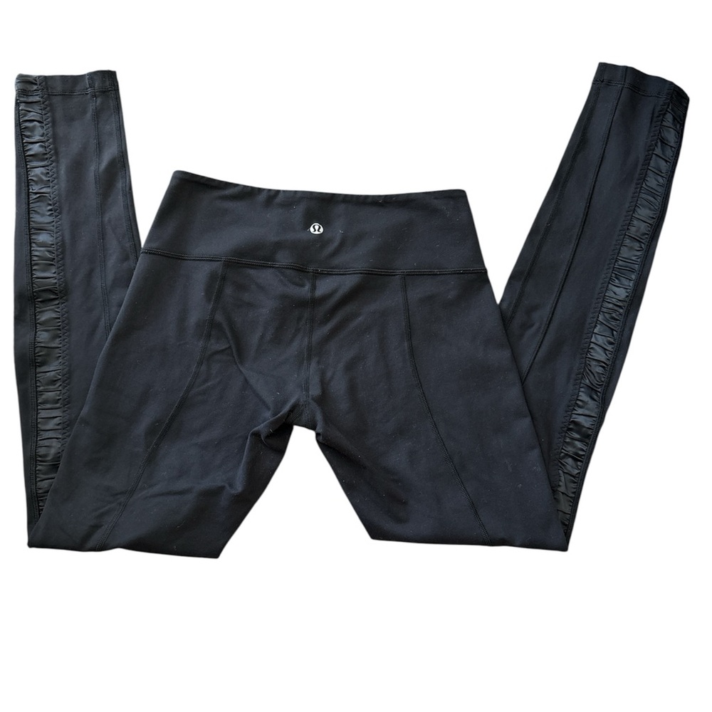 lululemon Black High-Waist Leggings with Reflective Logo